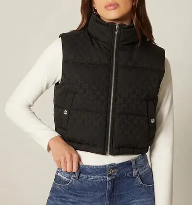 Chaleco CC Negro — puesto