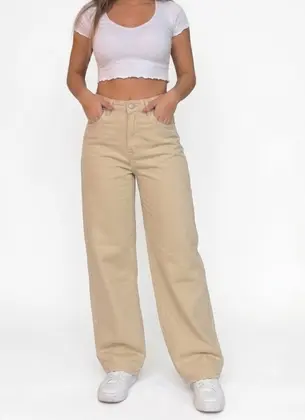 Pantalón Jean Ancho Beige Oversize — puesto