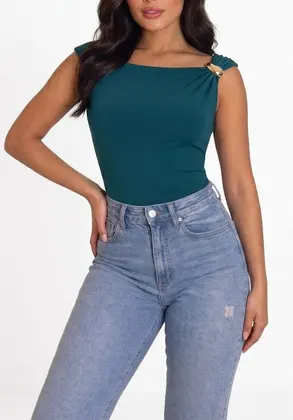 Blusa Hebilla A Un Lado — puesto